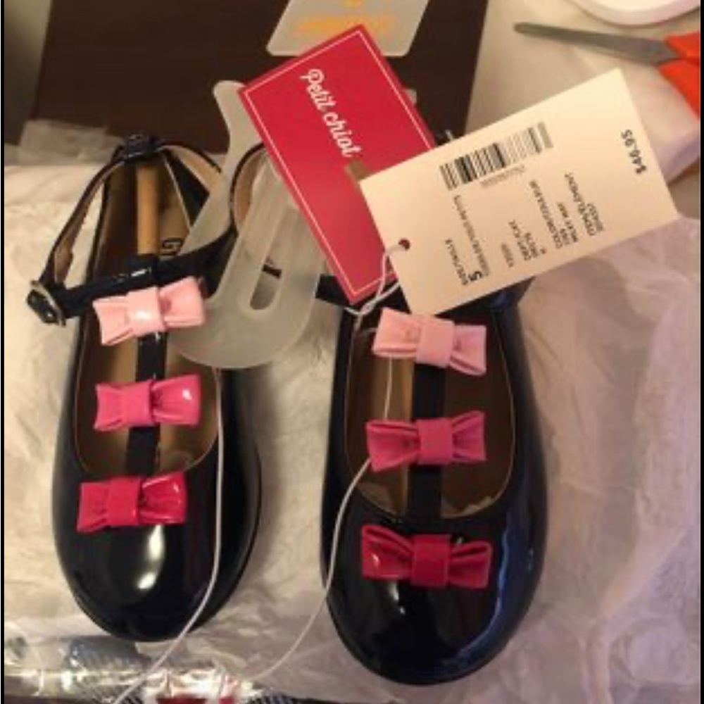 Gymboree Pretty puppy NWT shoes size 5 toddler.